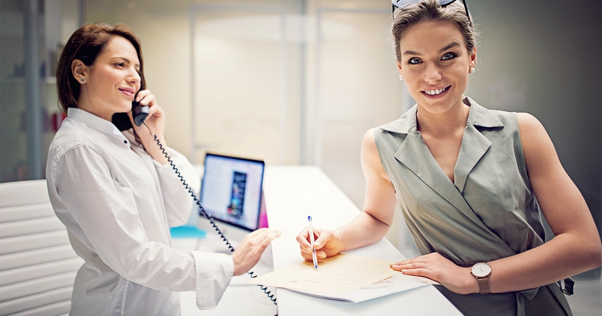 ¿Cuáles son las características del seguro colectivo de salud?